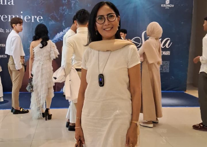 ‎Peran Ibu yang Menggugah, Pipien Putri Hadir dalam Film Sena Tradisi di Ujung Jemari