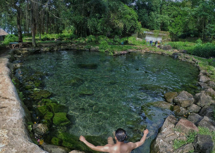 Kolam Pemandian Cirahab, Wisata Banten dengan Keindahan Alam yang Mempesona