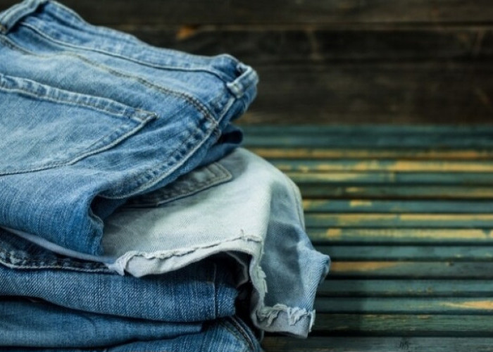 Ini 4 Tips Merawat Celana Jeans Agar Tidak luntur dan Tahan Lama