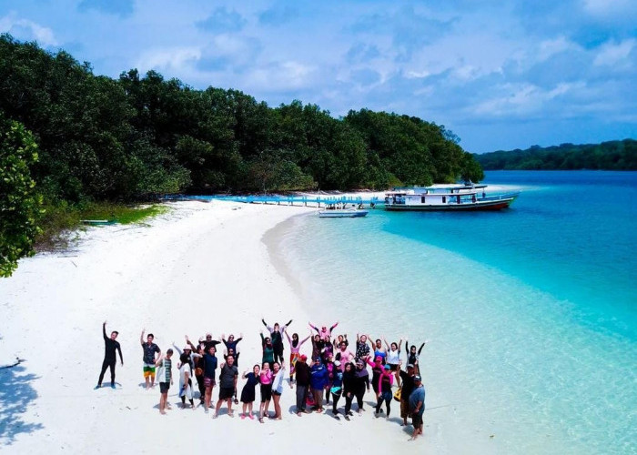 Cocok untuk Libur Akhir Tahun, Pulau Peucang Pantai Eksotis di Pandeglang 