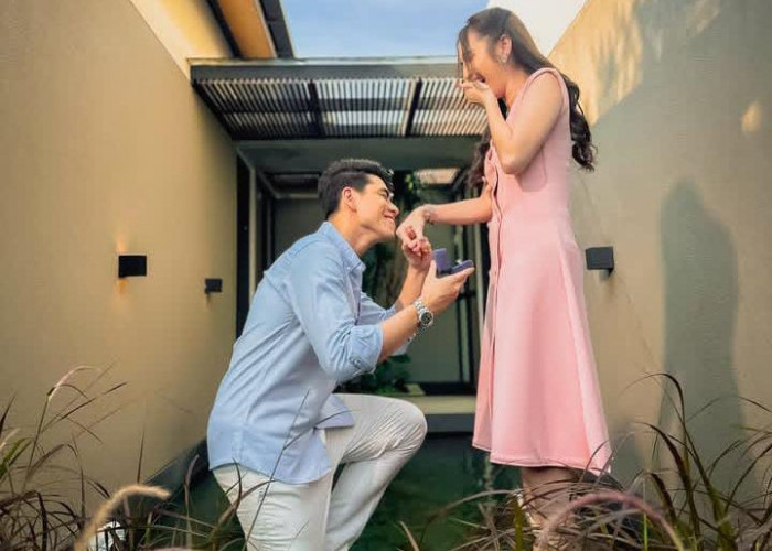 Athalla Naufal dan Elina Joerg Unggah Foto Romantis Pakai Cincin, Apakah Lamaran?