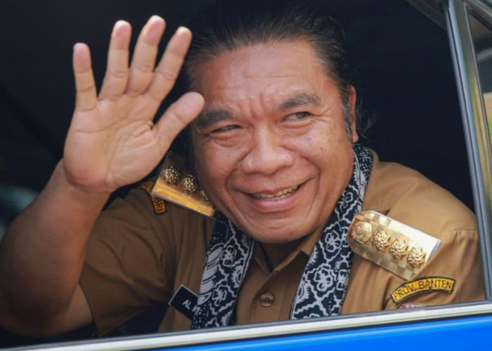 PJ Gubernur Banten Al Muktabar Santuni Anggota KPPS Wafat, Totalnya Rp 75 Juta