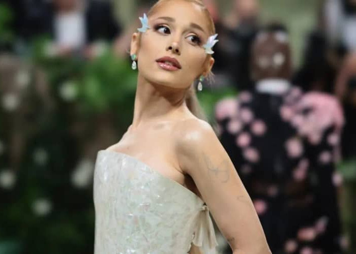 Ariana Grande Bikin Yayasan, Bantuan Perdana untuk Gaza