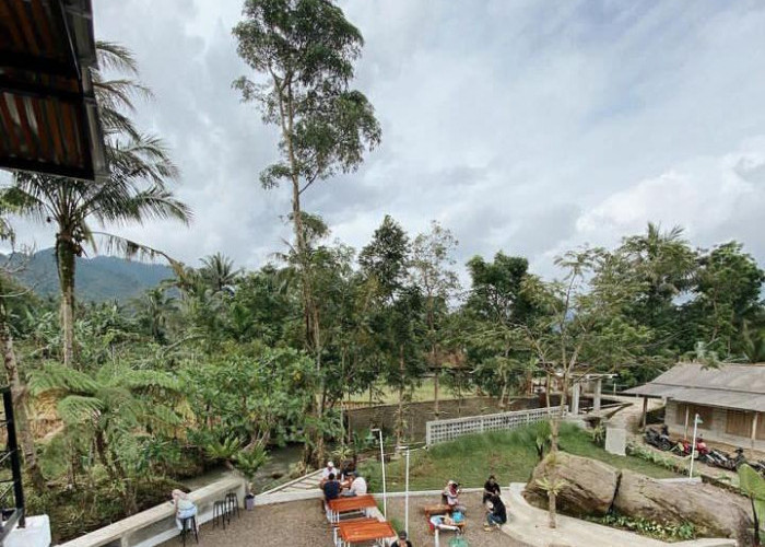Sisi Sungai Cafe, Destinasi Wisata Kuliner di Pandeglang dengan View Alam yang Wow Banget