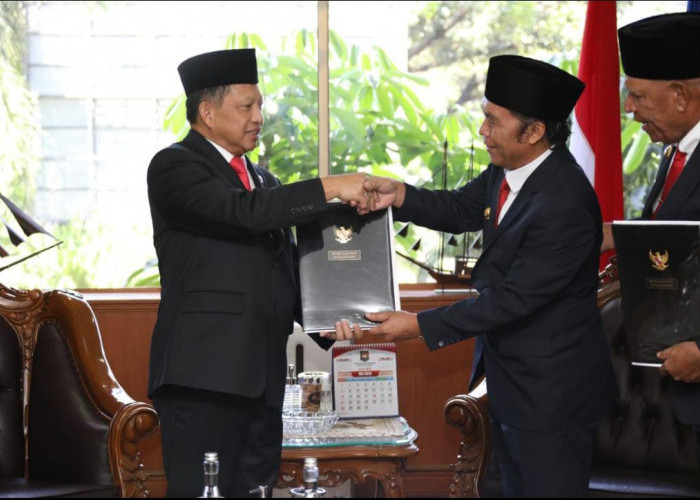 Resmi Hari Ini, Masa Jabatan Al Muktabar sebagai Pj Gubernur Banten Diperpanjang