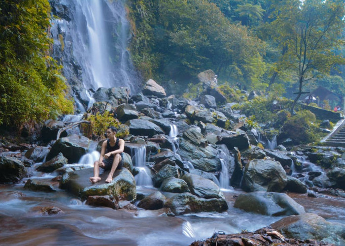 Liburan Akhir Pekan Makin Asyik! Jelajahi 3 Curug Keren di Bogor Ini