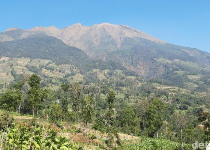 Pendaki Asal Bogor Meninggal di Basecamp Gunung Merbabu