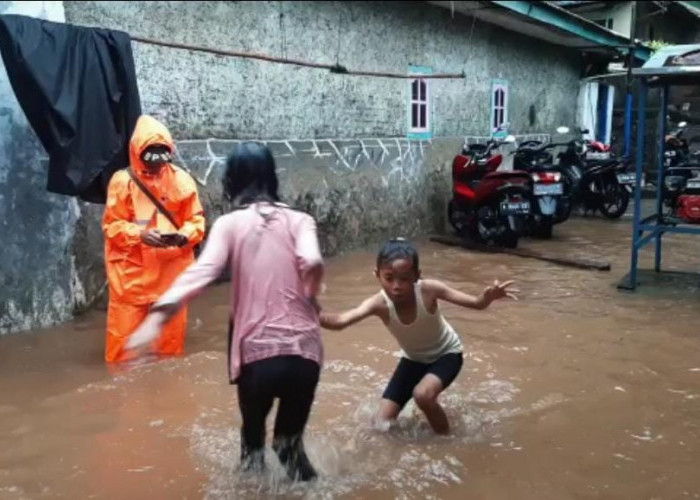 Banjir di Pulomerak akibat Saluran Tertutup Sampah, Camat: Sekarang Sudah Surut 