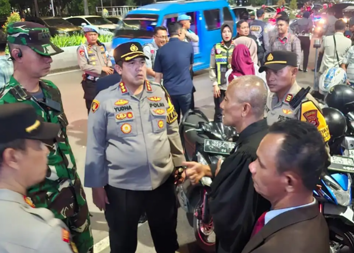 Pastikan Keamanan Malam Natal, Kapolda dan Kapolresta Serang Kota Pimpin Pengamanan