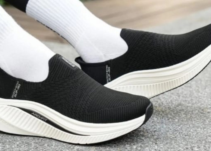 3 Sepatu Jalan untuk Lansia Paling Nyaman, Hands Free Tak Perlu Membungkuk