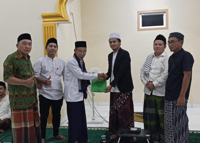 Masjid At-Taawun Kampung Sewor Resmi Berdiri, Dokumen Legalitas Diserahkan ke Ketua DKM