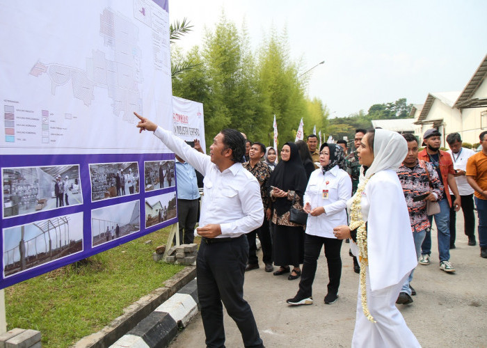 Kata Pj Gubernur Banten Al Muktabar,  Investasi di Banten Banyak Keuntungannya