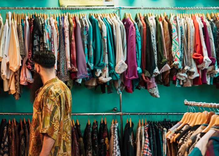 Pinjaman KUR BRI 2023 untuk Modal Usaha Toko Baju Thrifting