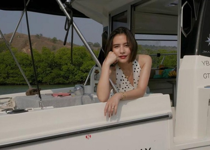 Prilly Latuconsina Rayakan Ulang Tahun ke-30 di Pulau Rinca, Ajak Kekasih dan Menyelam Bersama Manta