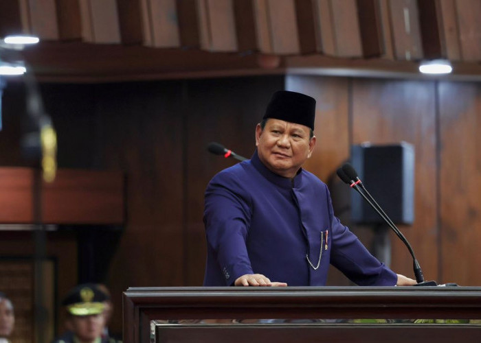 Prabowo Rencanakan Tambahan Gaji Guru di Indonesia