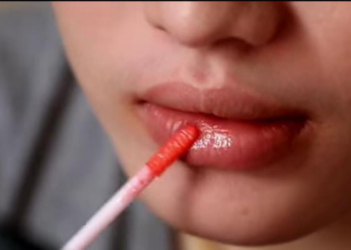 Ini 6 Rekomendasi Lipstick untuk Bibir Gelap dan Kering