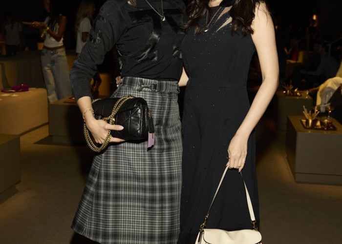 Adu Gaya Syifa Hadju dan Yasmin Napper Tampil Elegan di Front Row Fashion Show Coach New York