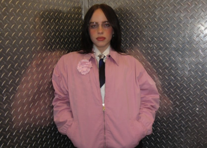 Billie Eilish Gemas Dipanggil “Teteh Elis” oleh Fans Indonesia, Reaksinya Viral di Media Sosial