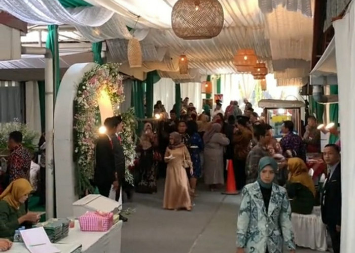 Pasangan Ini Viral Nikah di Pasar Ngijon Sleman, Netizen: Konsepnya Keren