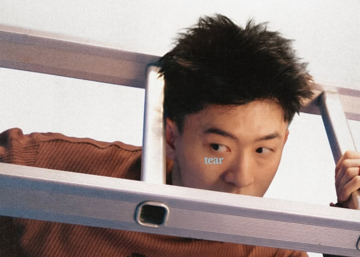 Rich Brian Rilis Lagu Baru 'Tear', Curhat Soal Cinta yang Kandas dan Penyesalan yang Masih Tertinggal