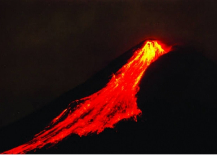 Hari Ini, Gunung Merapi Keluarkan 3 Kali Lava Pijar Sejauh 1.500 Meter