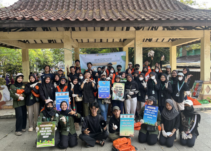 Himabio Unpam Serang x Rangers for Clean, Aksi Nyata Bersihkan Alun-Alun dan Kawasan Royal Baroe dari Sampah
