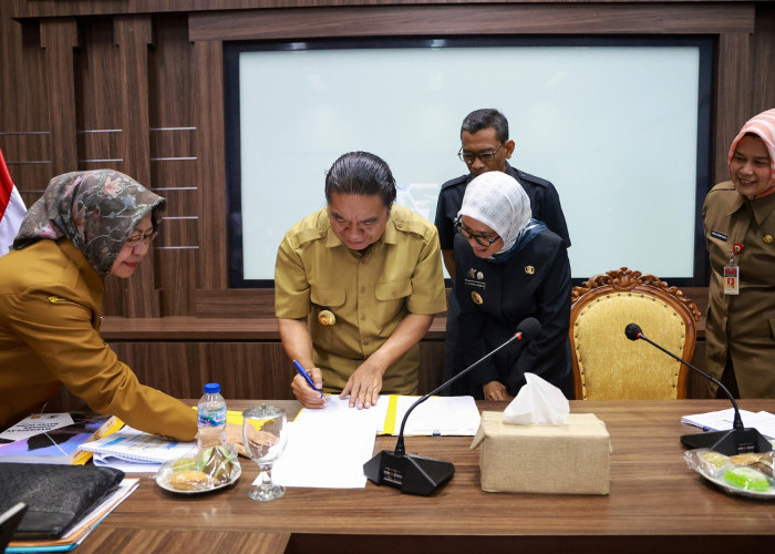 Pj Gubernur Banten Tandatangani Surat Rekomendasi Geopark Bayah Dome Sebagai Geopark Nasional