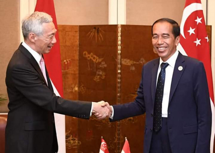 Bertemu PM Singapura di Kamboja, Jokowi Bahas G20 Hingga Isu Myanmar