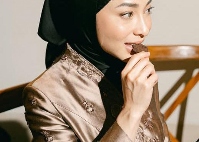 Nikita Willy Tampil dengan Gaya Baru, Penampilannya Berhijab Jadi Sorotan