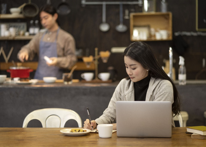 Fenomena Work From Coffeeshop, Gaya Hidup Produktif Baru