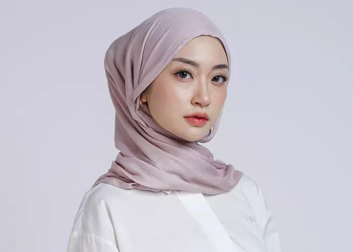 Pashmina Viscose: Tren Hijab yang Populer untuk Lebaran 2025