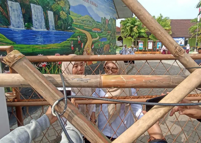 SDN Kuranji Kota Serang Disegel Ahli Waris untuk Kedua Kalinya, Kepala Sekolah Menangis