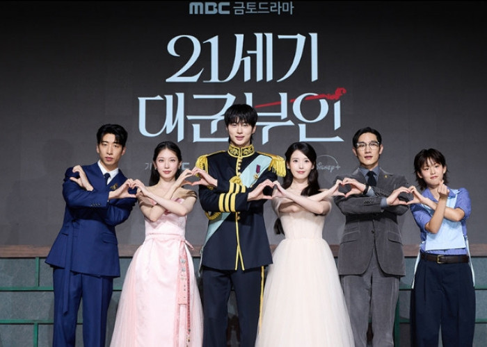 Drama Perfect Crown yang Dibintangi IU dan Byeon Woo Seok Tembus Rating Dua Digit