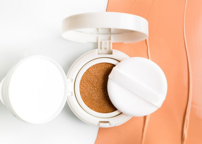 Agar Tak Salah Pilih, Ini Dia Perbedaan Foundation dan Cushion