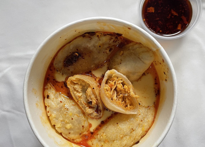 Hangat dan Gurih, Cireng Isi Kuah Keju Ramai Diburu Saat Musim Hujan