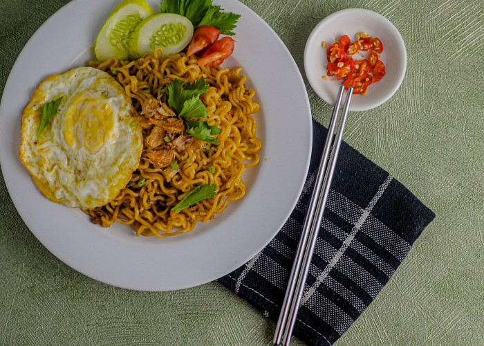 Ingin Makan Indomie dengan Cara yang Berbeda? Yuk Ikuti Resep Life Hacks Ini