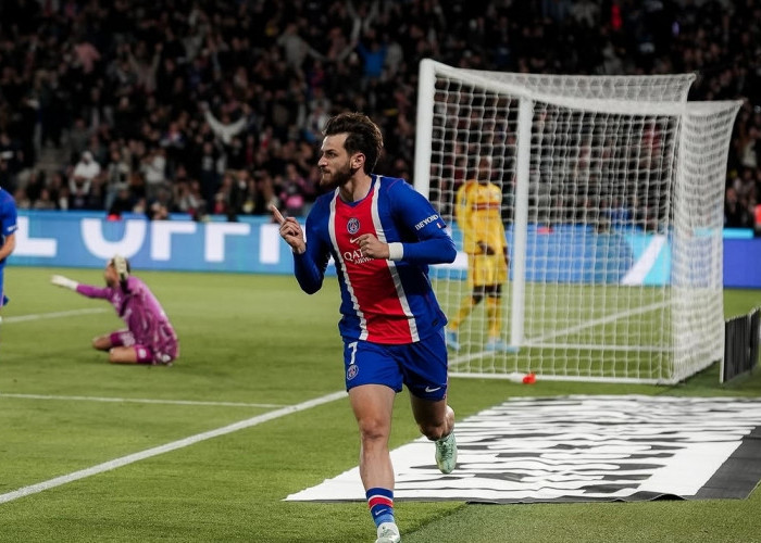 Ujian Berat Khvicha Kvaratskhelia Menjelang Laga PSG vs Barcelona