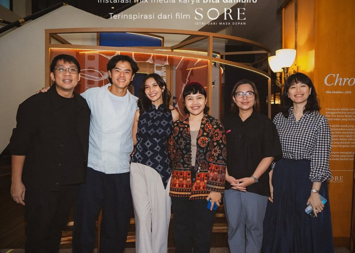 Pameran Seni Chronospira Instalasi Waktu Film Sore Istri dari Masa Depan