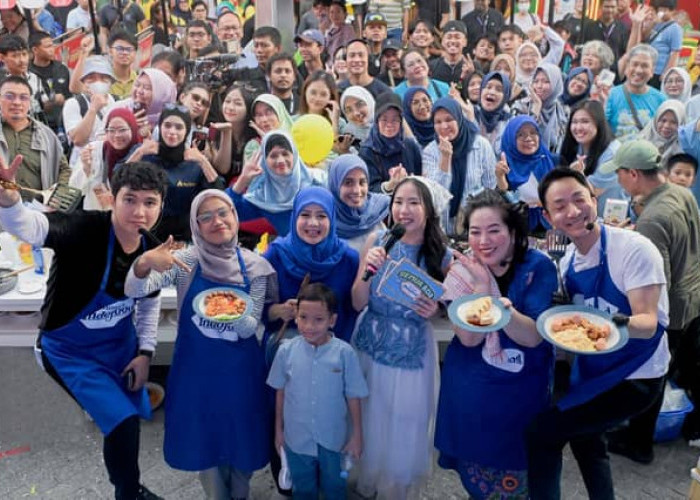 Duel Masak Aldi Taher dan Chef Hideki Ramaikan Jakarta Fair