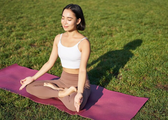 7 Manfaat Yoga untuk Menjaga Kesehatan Mental