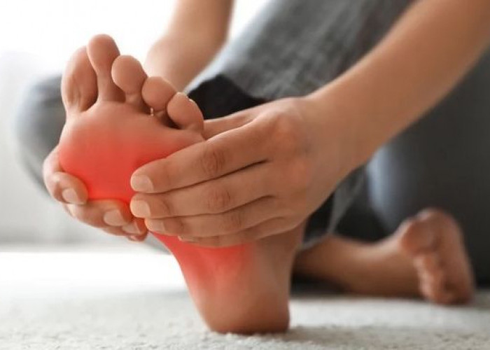 Sering Kram Otot Tiba-tiba? Ini Penyebabnya dan Vitamin yang Bisa Membantu