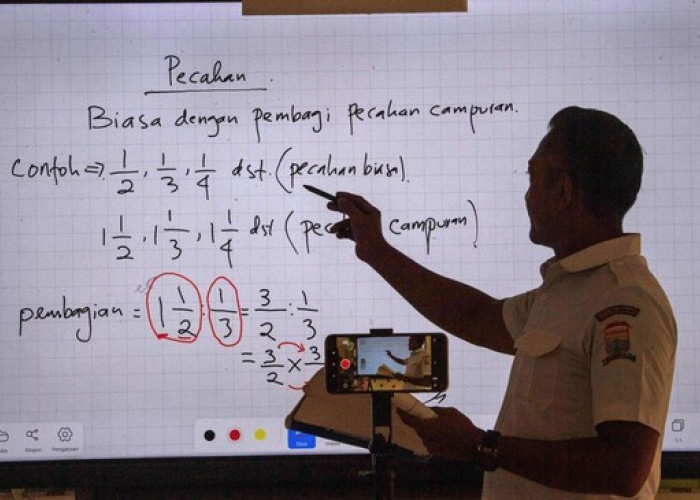 Mendukung Peningkatan Mutu Pendidikan, DPR Minta Kajian Matang Soal Wacana Siswa Tidak Naik Kelas di 2027