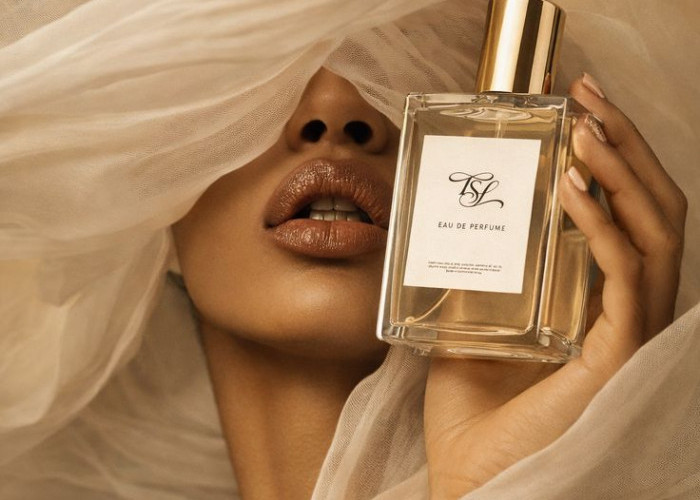 Tetap Segar di Cuaca Panas, Berikut 4 Rekomendasi Parfum Luxury dengan Aroma Summer yang Elegan