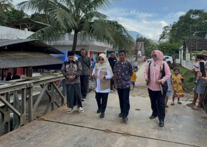 PUPR Seleai Bangun Jembatan Bailey, Akses Jalan Putus Kembali Terhubung