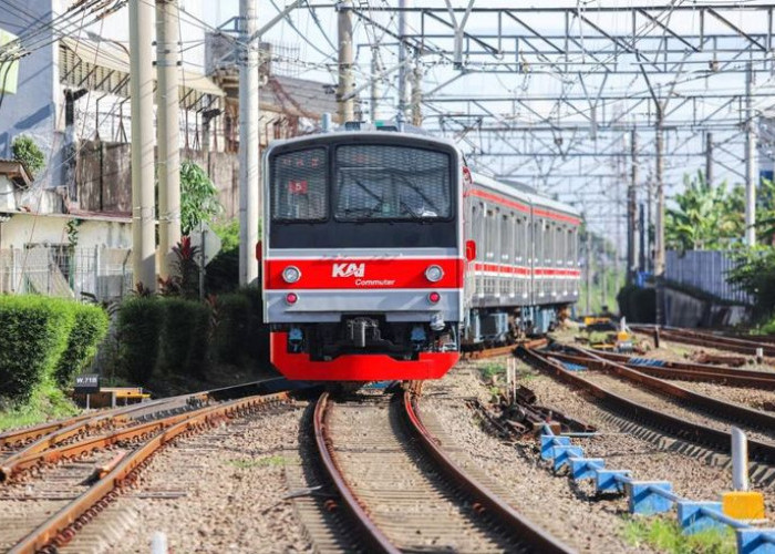 KRL Bogor Alami Gangguan Pagi Ini, 7 Perjalanan Dibatalkan akibat Perawatan Kereta