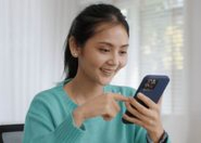 Sering Scroll HP Bikin Bahu Makin Membungkuk? Coba 5 Latihan Ini untuk Bantu Perbaiki Postur