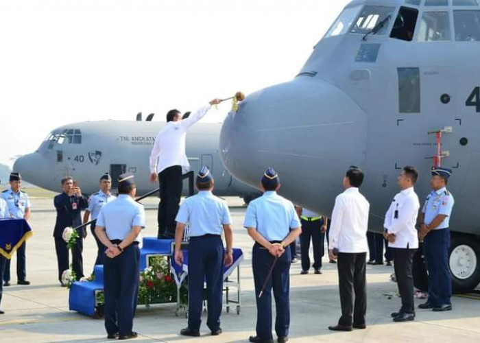 Pesawat Super Hercules C-130J Ketiga Diserahkan ke TNI AU