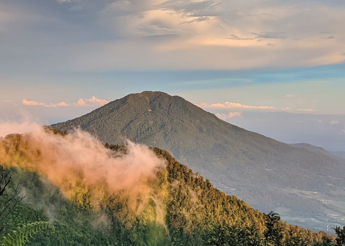 Tiga Gunung Wajib Daki di Banten Ini Rekomendasi Mahasiswa UIN