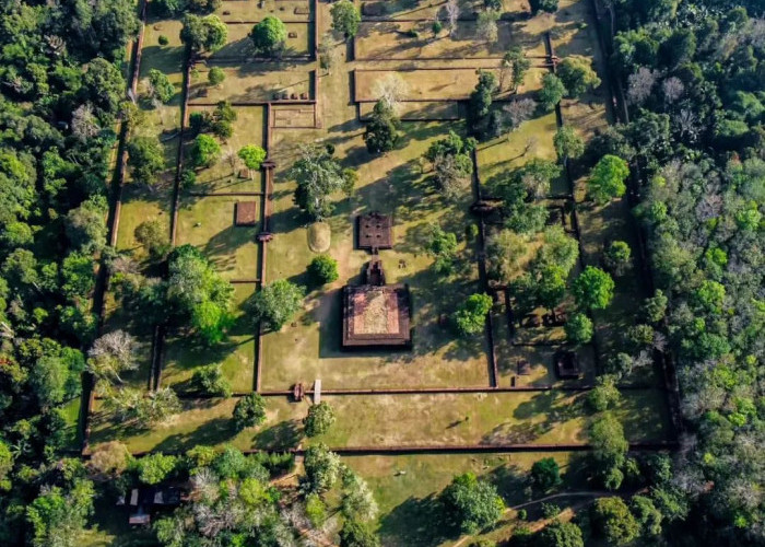 Cari tahu Biaya Wisata Budaya di Muara Jambi, Indonesia