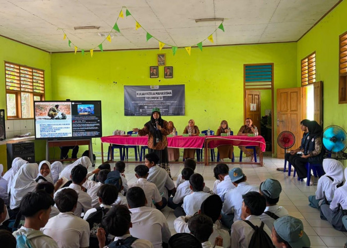 Mahasiswa KKM 22 Untirta Beri Sosialisasi Bahaya Narkoba ke Ratusan Siswa 